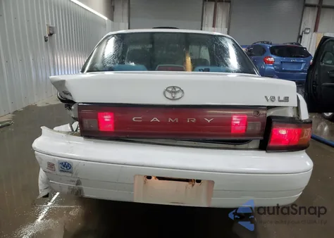 1992 Toyota Camry Le from USA, damaged, VIN 4T1VK12E5NU041525